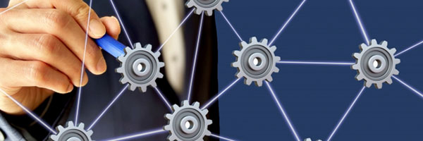 「特定の個人」ではなく「仕組み」でサイトを運用